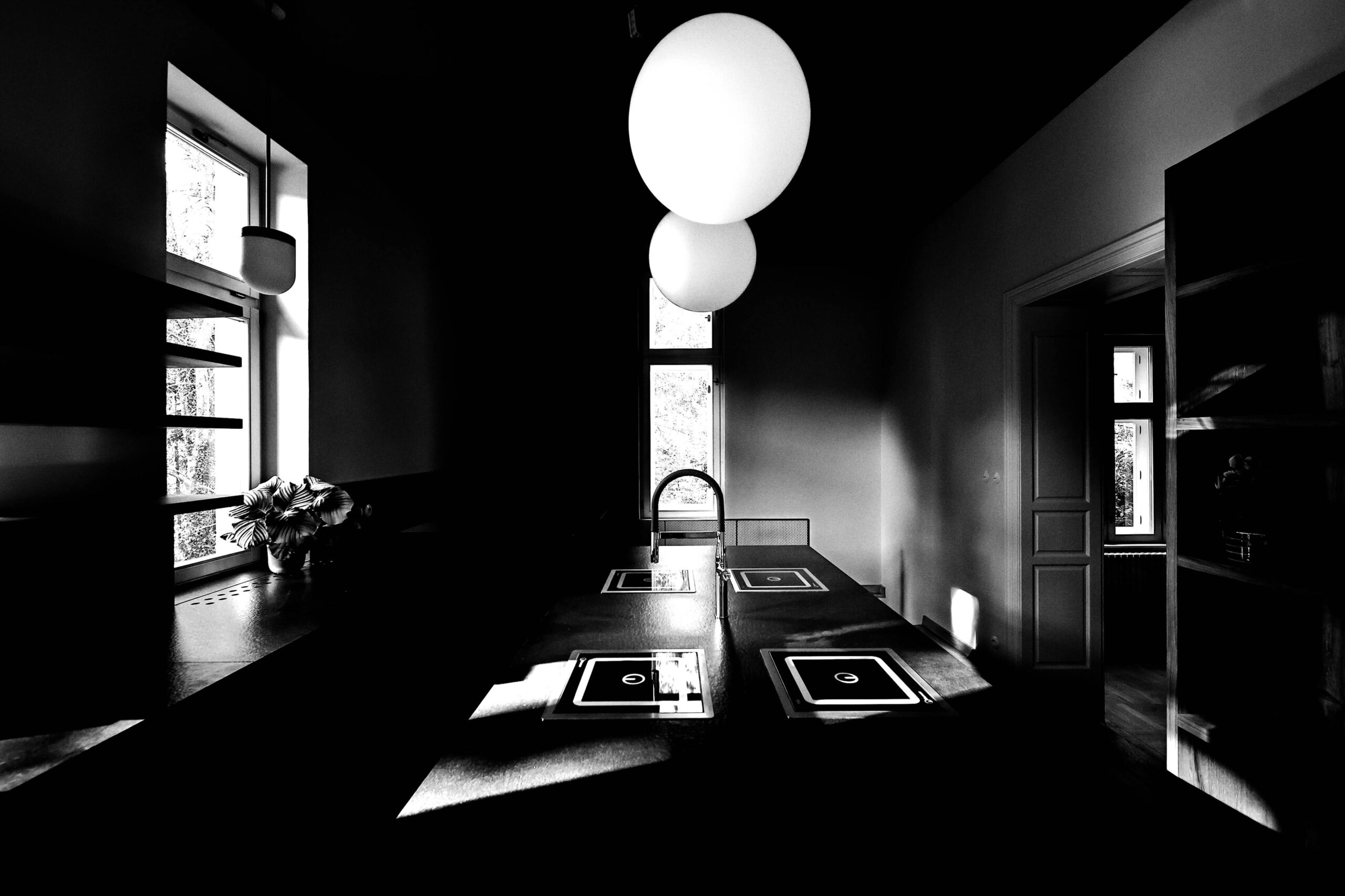 13_KURZ_architects_Maternova-vila_Remeslna-akademie_Vcelna_foto_by_NikaBrunova_00