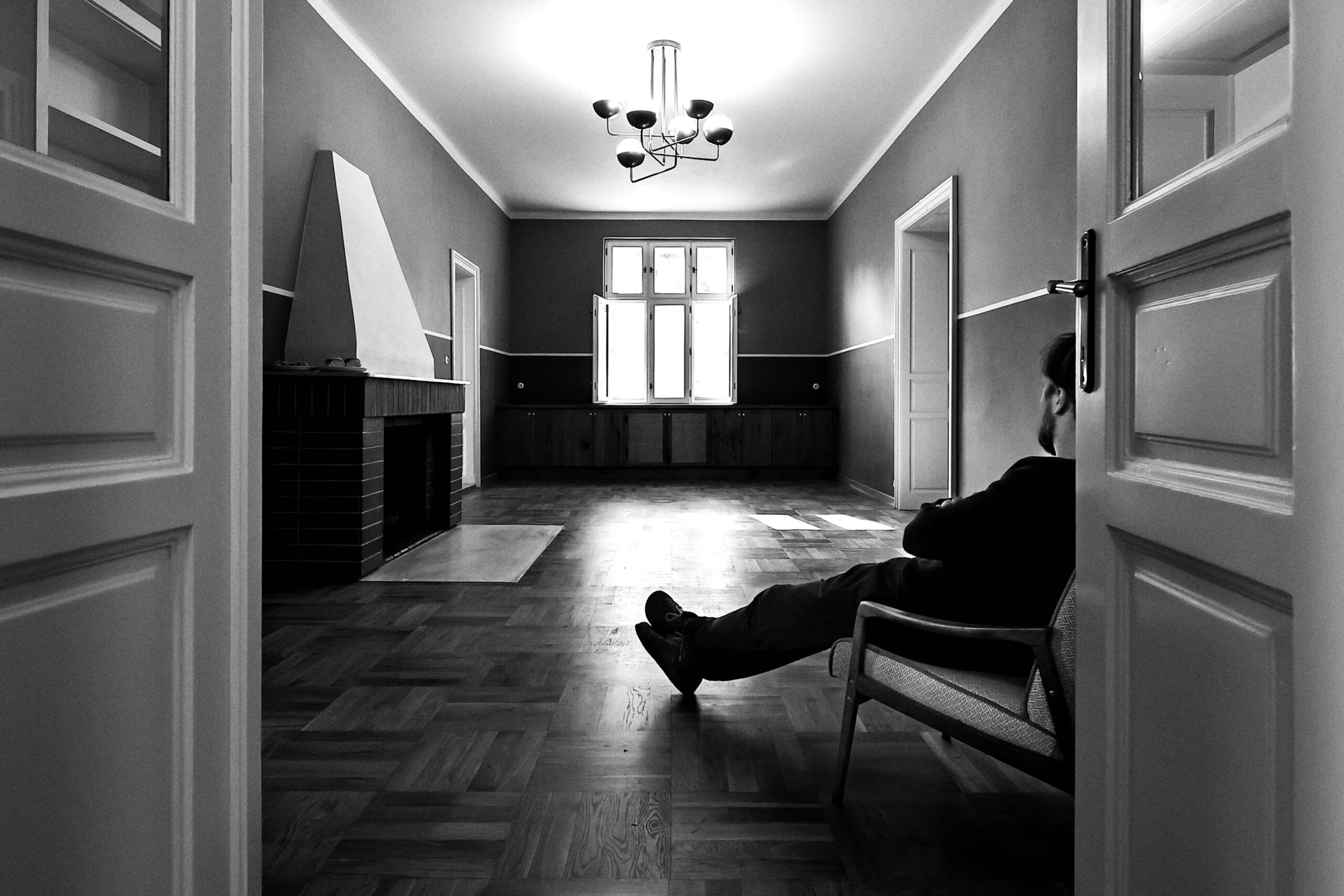 26_KURZ_architects_Maternova-vila_Remeslna-akademie_Vcelna_foto_by_NikaBrunova_00